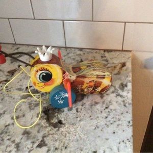 A busy bee pull toy